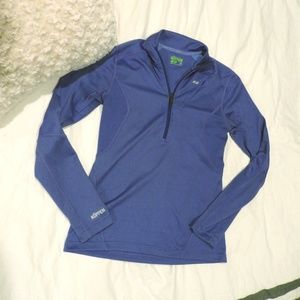athletic longsleeve shirt